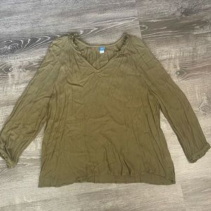 Old navy long sleeve great condition top!